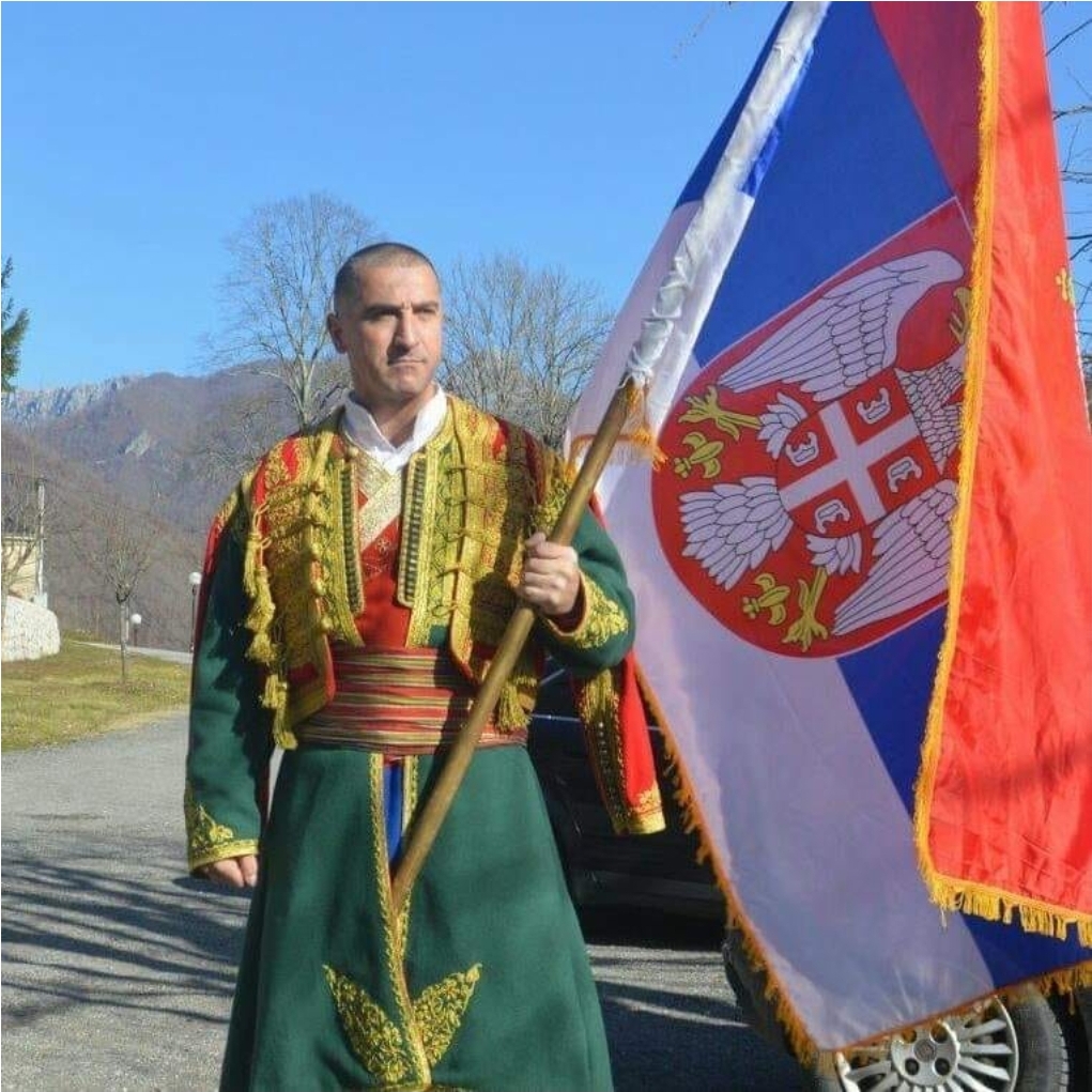 Црногорски гуслар Славко Перошевић пјесмом најавио литије