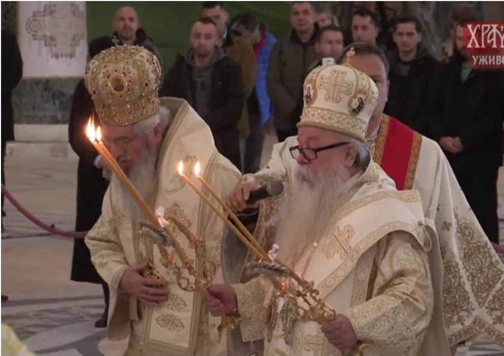 Избор патријарха: Почела литургија у храму Светог Саве