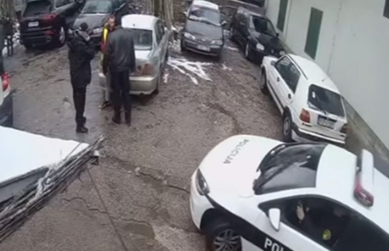 (ВИДЕО) Замјеник команданта Специјалне јединице ФУП-а ударао радника на паркингу у Сарајеву